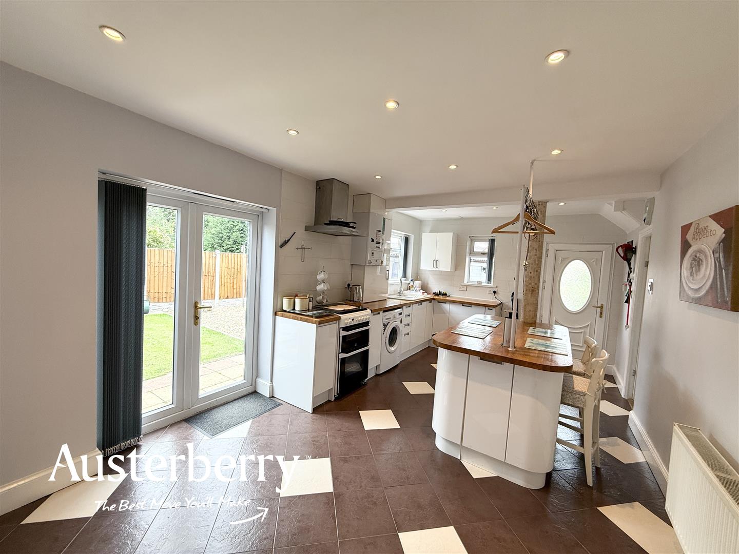 3 bed property in Hollybush Road, Stoke-On-Trent